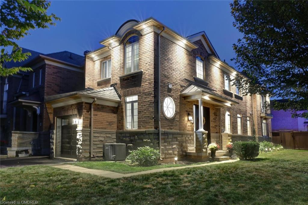 3449 Robin Hill Circle, Oakville, ON, Bronte West