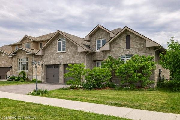 868 Roshan Drive, Kingston, ON, 