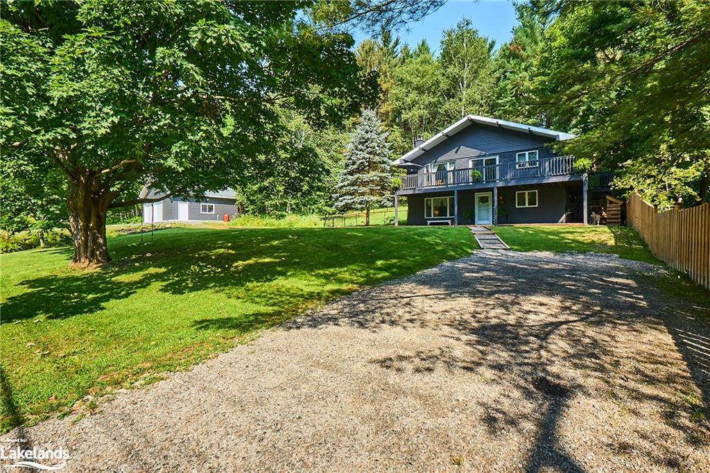 1054 Charlie Thompson Road, Lake Of Bays, ON, 