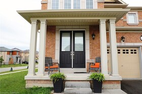 204 Whittington Drive, Hamilton, ON , MLS #40782471 , Image - 1