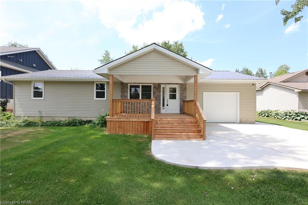 8328 Burwell Road, Lambton Shores, ON, 