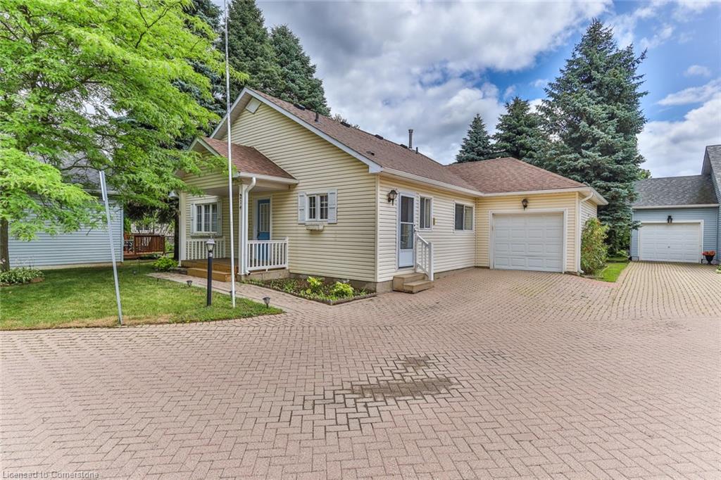 214 Silverbirch Boulevard, Hamilton, ON, Villages of Glancaster