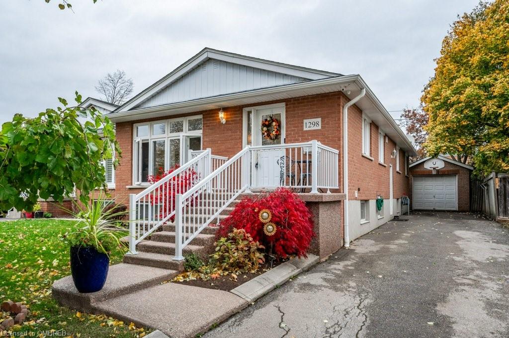 1298 Napier Crescent, Oakville, ON, College Park