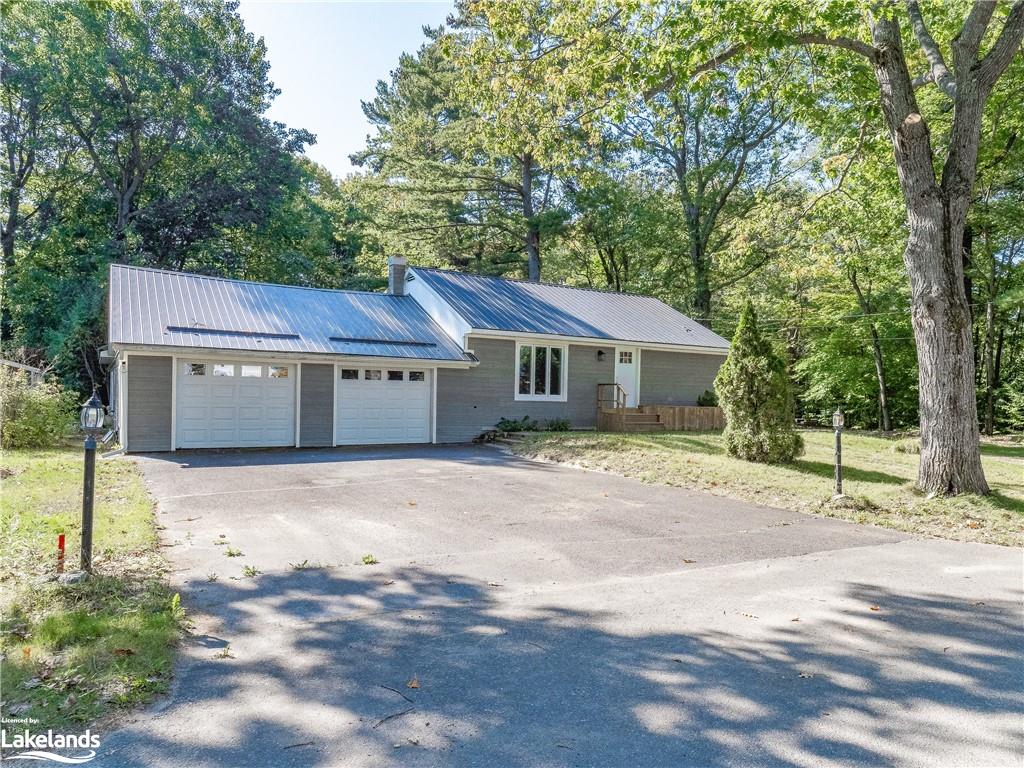 125 Oakwood Drive, Gravenhurst, ON, 