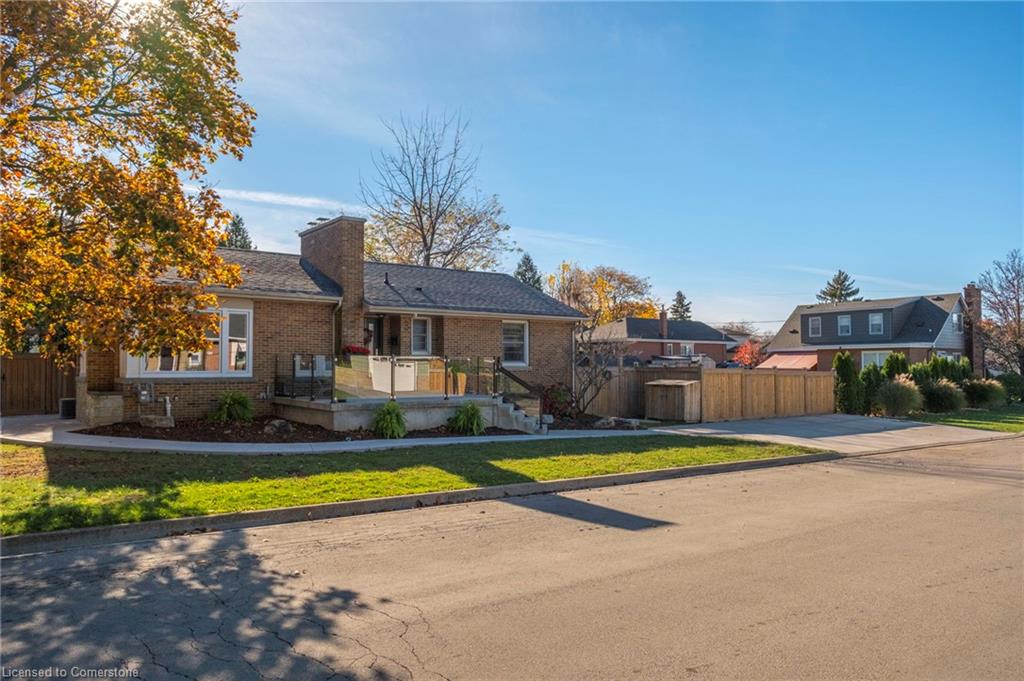 3 Robb Avenue, Hamilton, ON, Stoney Creek