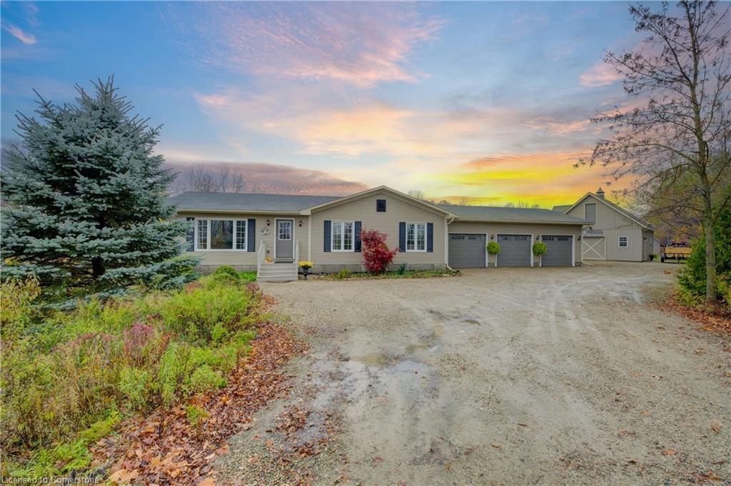 8659 Wellington Rd 7 Road, Mapleton, ON, Rural Mapleton