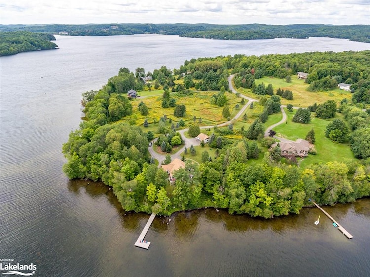 1216 Golf Course Road, Lake Of Bays, ON, 