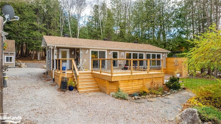 1086 Providence Drive, Algonquin Highlands, ON, 