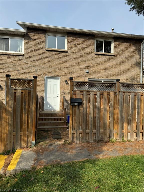 1208 Guelph Line, Burlington, ON, Mountainside