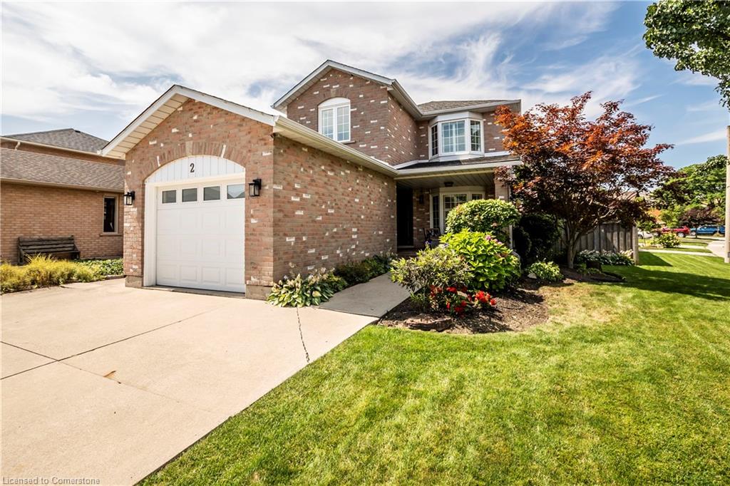 2 Aquasanta Crescent, Hamilton, ON, Ryckmans