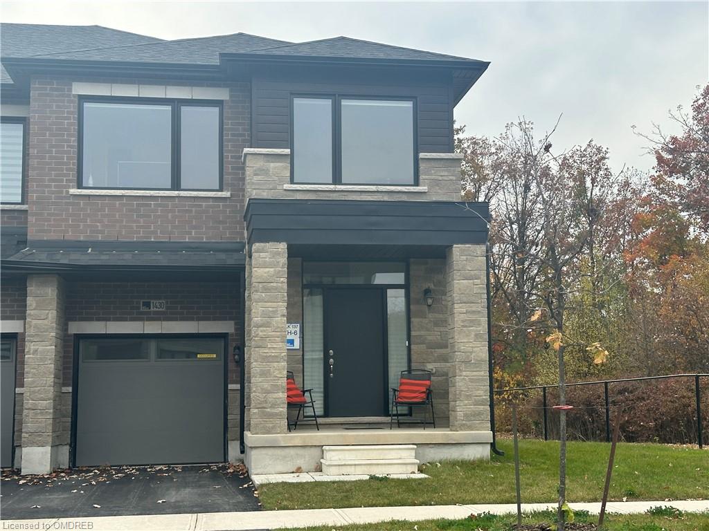 1430 Rose Way, Milton, ON, Cobban