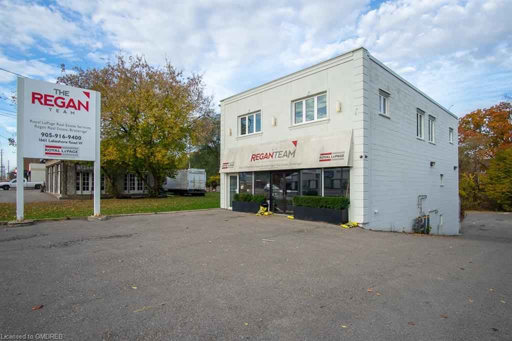 1661 Lakeshore Road W, Mississauga, ON, Clarkson