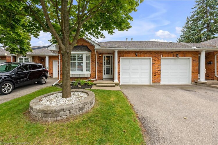 20 Meadowlands Boulevard, Hamilton, ON, Meadowlands