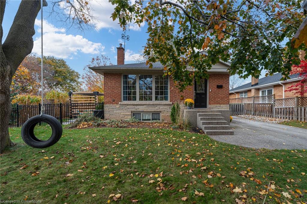 2301 Woodward Avenue, Burlington, ON, Brant