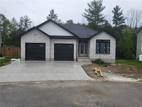 784 Campbell Avenue, Bruce, ON , MLS #40365142 , Image - 1