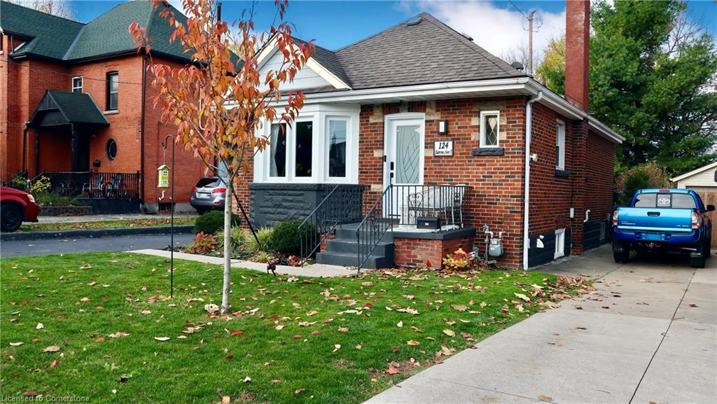 124 Barons Avenue S, Hamilton, ON, Bartonville