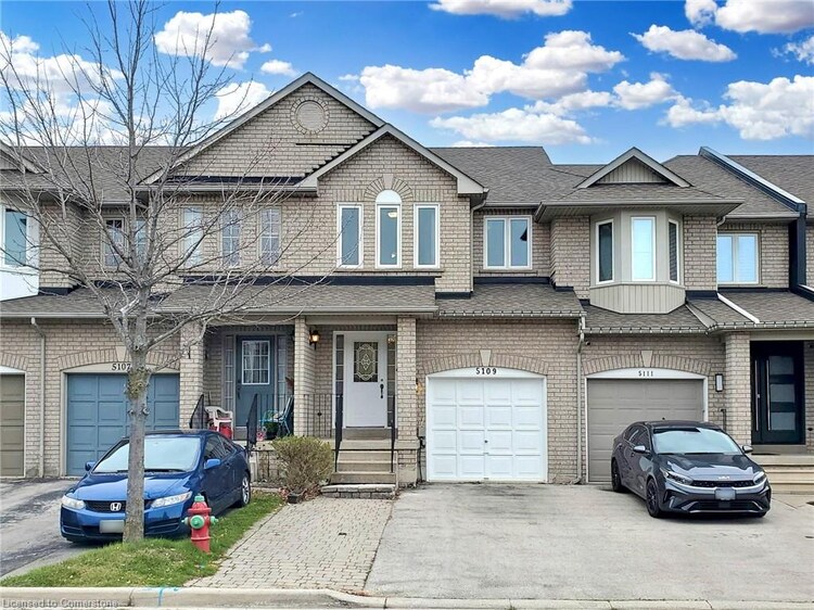 5109 Falconcrest Drive, Burlington, ON, Uptown