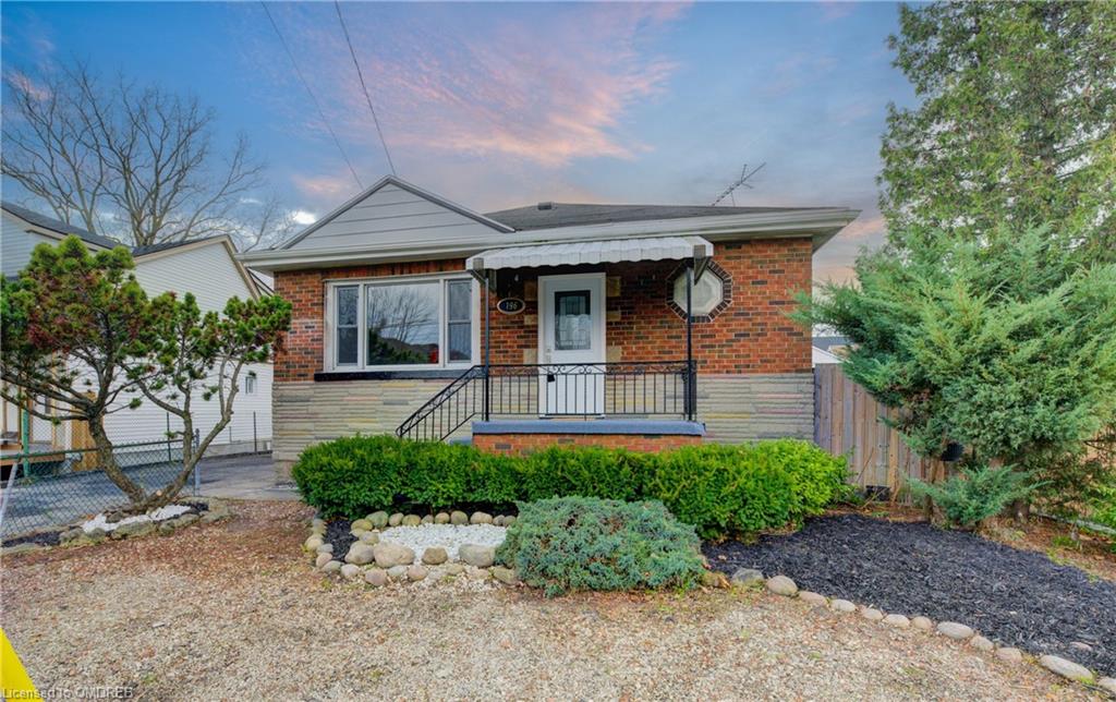 196 Queensdale Avenue E, Hamilton, ON, Centremount