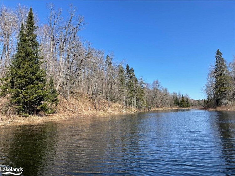 136 B Maple Island Road, Whitestone, ON, 