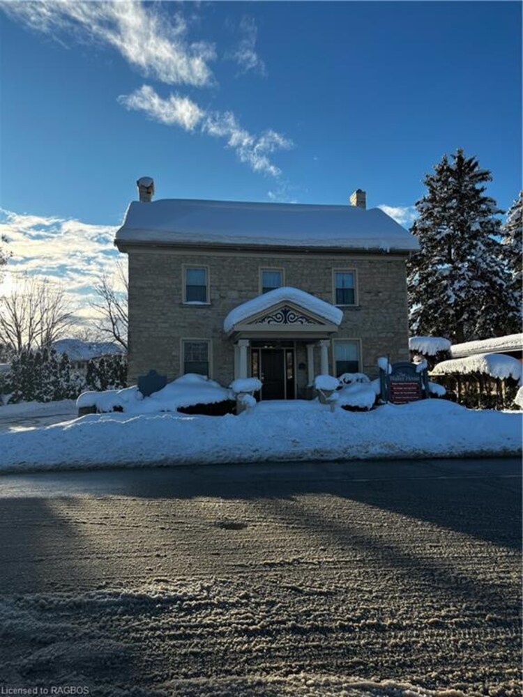 15 Mcnab Street, Brockton, ON, 