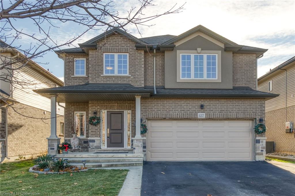 127 Lampman Drive, Grimsby, ON, 