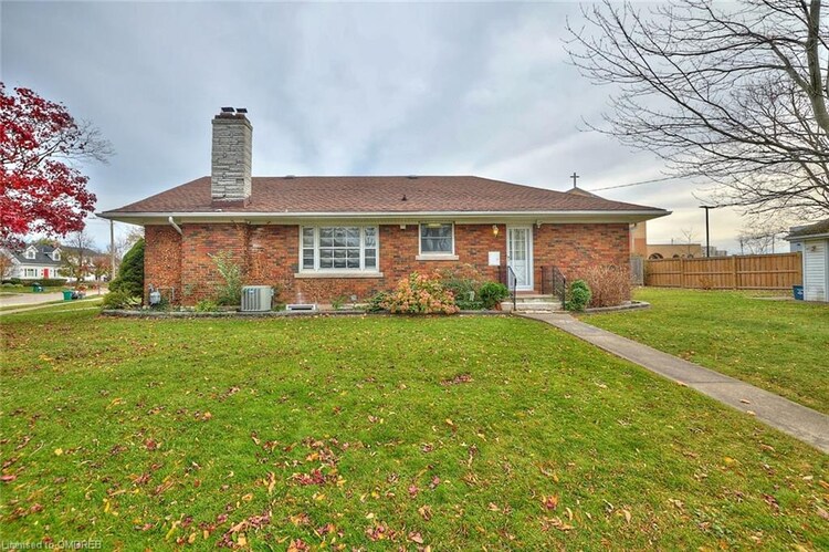 2 Woodgate Avenue, St. Catharines, ON, 