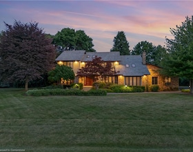 8 Lochside Drive, Hamilton, ON , MLS #40738741 , Image - 1