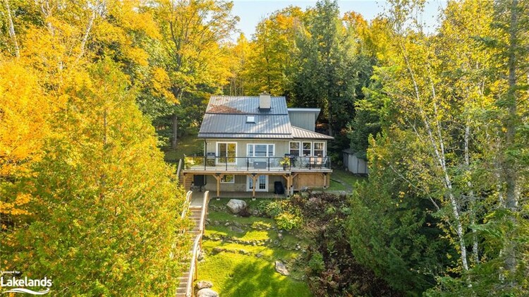 293 West Diamond Lake Road, Hastings Highlands, ON, 