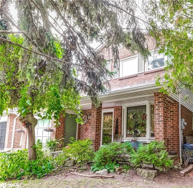 242 Village Wood Road, Oakville, ON, Bronte West