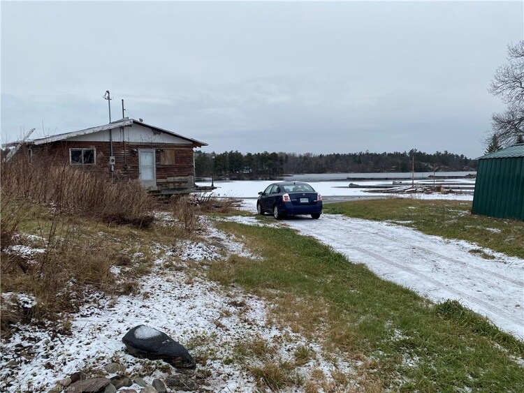 4C & 4D Bayside Road, French River, ON, 