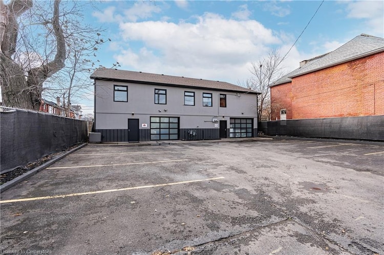 122 Burton Street, Hamilton, ON, Industrial Sector