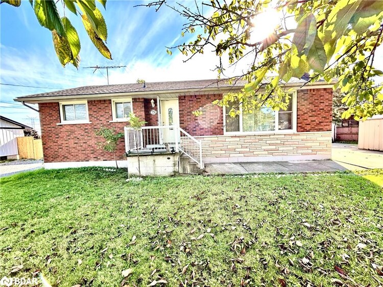 75 Glover Road, Hamilton, ON, Hannon