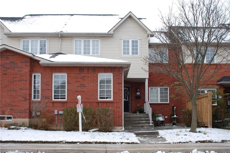 100 Beddoe Drive, Hamilton, ON, Chedoke Park