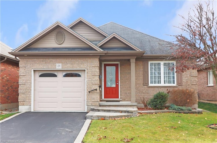 23 Hogarth Drive, Tillsonburg, ON, 