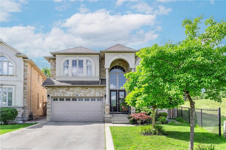 240 Cloverleaf Drive, Hamilton, ON, Meadowlands