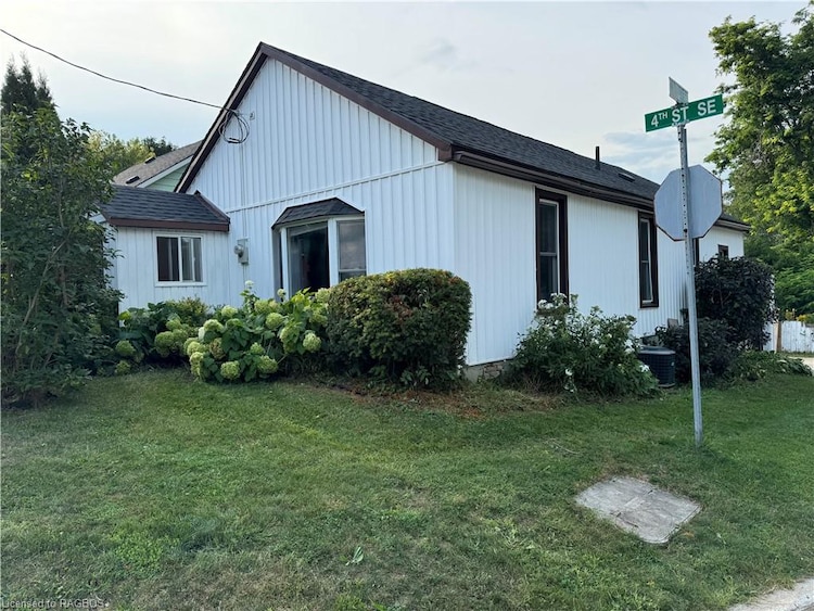 106 4th Street SE, Arran-Elderslie, ON, 