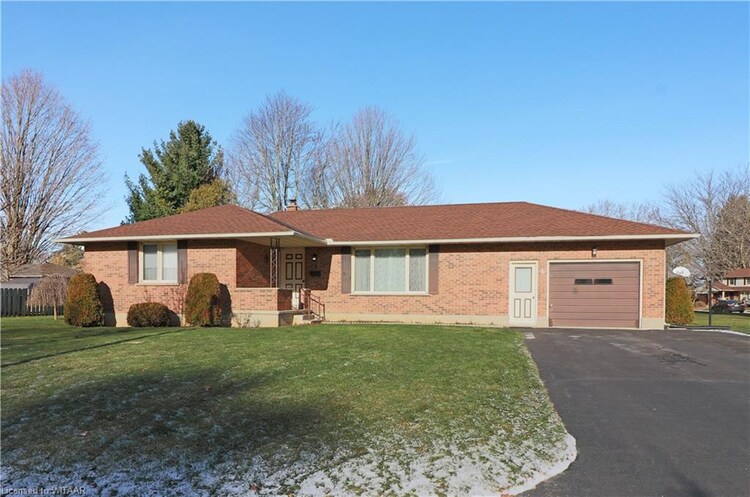 4 Segal Drive, Tillsonburg, ON, 