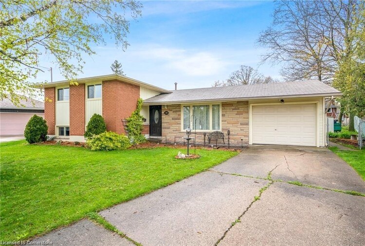 25 Almond Gardens, Grimsby, ON, 