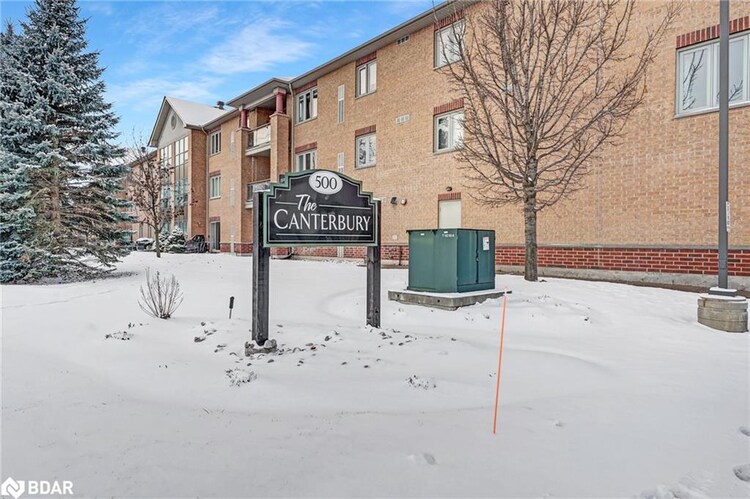 500 Mapleview Drive W, Barrie, ON, Holly