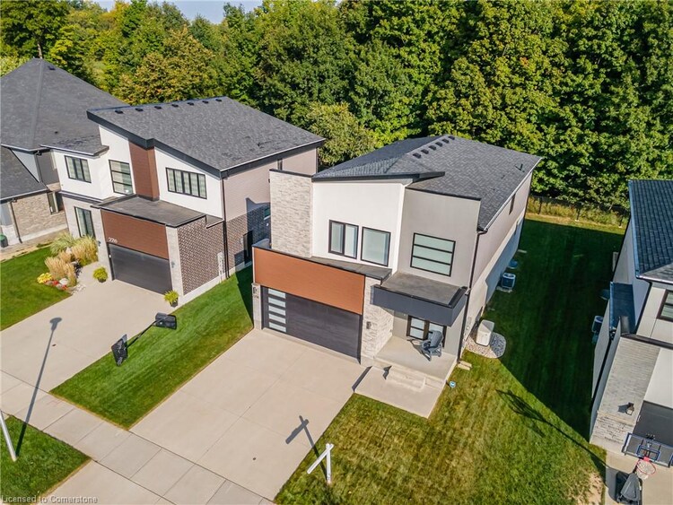 2208 Red Thorne Avenue, London, ON, 