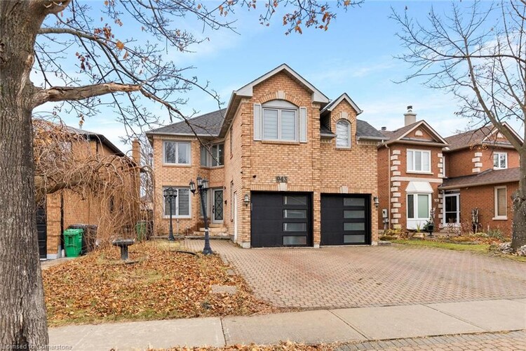 943 Ceremonial Drive, Mississauga, ON, Hurontario