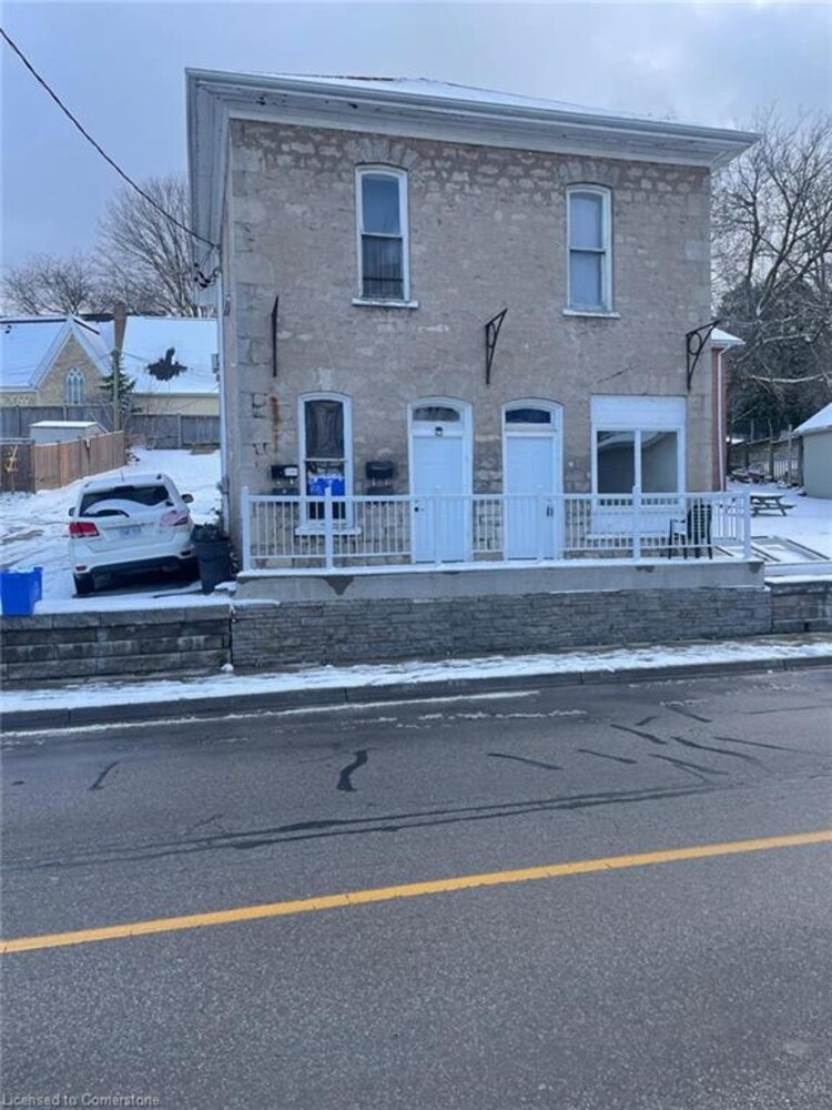 88 Queens Street W, Cambridge, ON, 