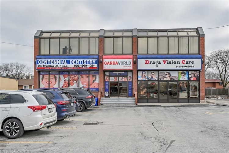 54 Centennial Parkway N, Hamilton, ON, Riverdale