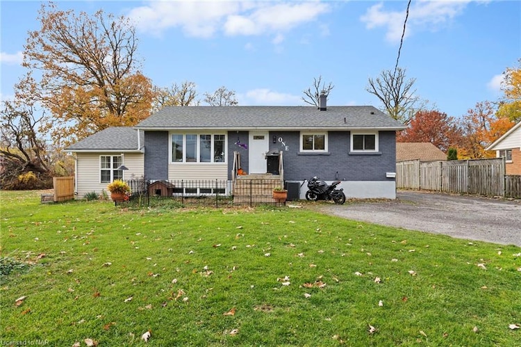 1 Woodside Drive, Port Colborne, ON, 