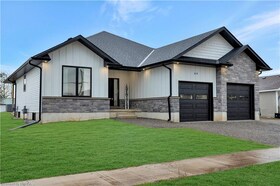 64 Queen Street W, Norfolk, ON , MLS #40760567 , Image - 1