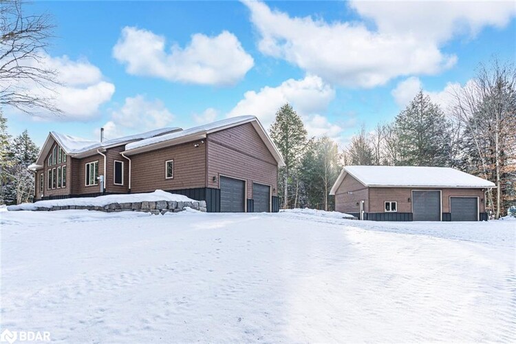 4571 Aspdin Road, Muskoka Lakes, ON, 