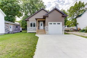 52 Queen Street, Huron, ON