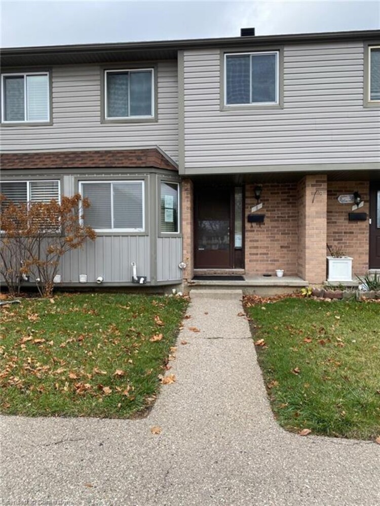 700 Erinbrook Drive, Kitchener, ON, 