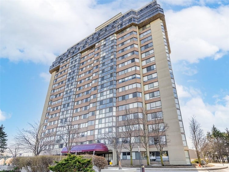 880 Dundas Street W, Mississauga, ON, Erindale