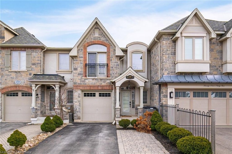 2330 Whistling Springs Crescent, Oakville, ON, West Oak Trails